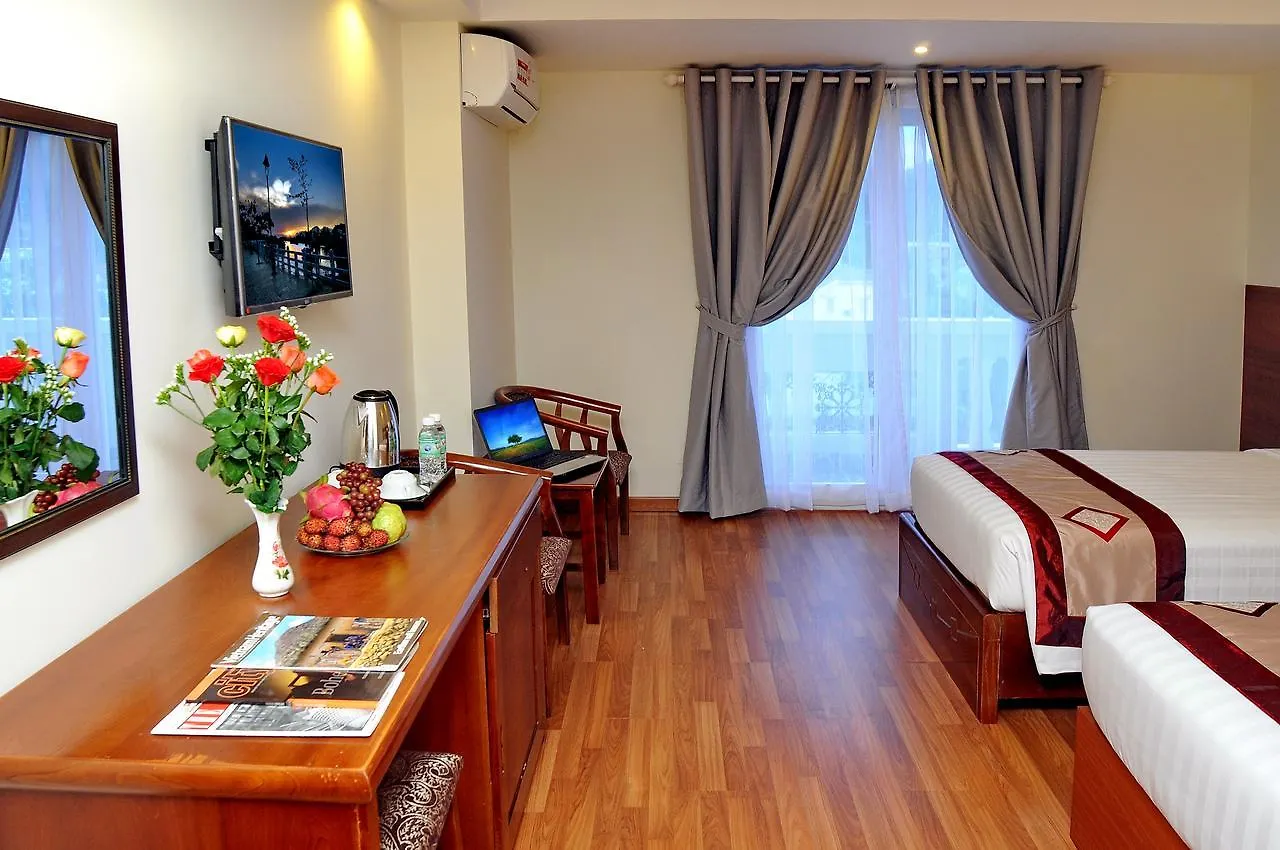 Verano Hotel Нячанг