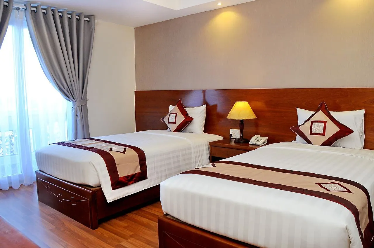 Verano Hotel Нячанг