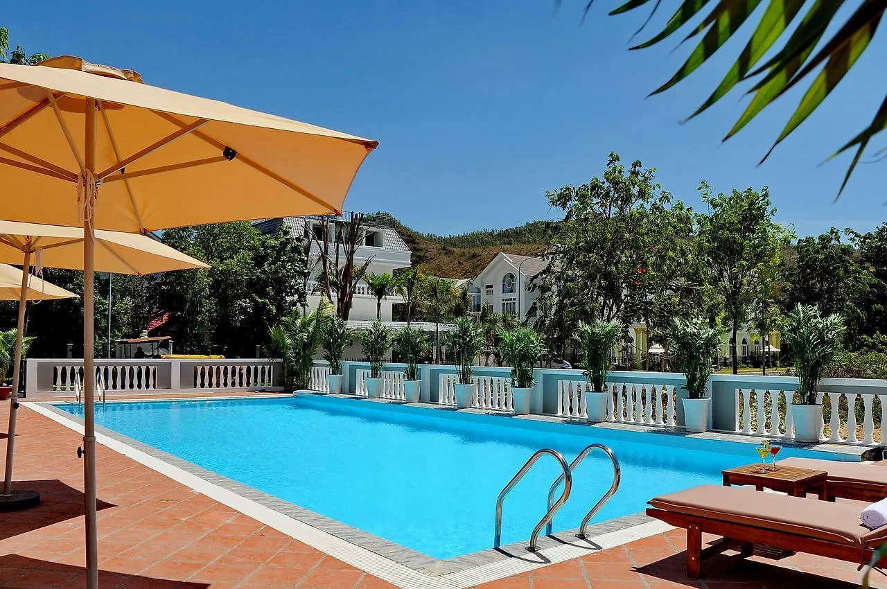 Verano Hotel Нячанг
